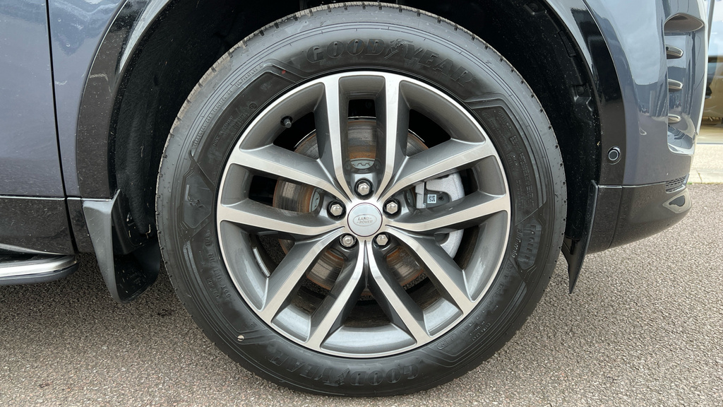 Land Rover Discovery Sport 2.0 D200 Dynamic Hse 7 Seat Black #8