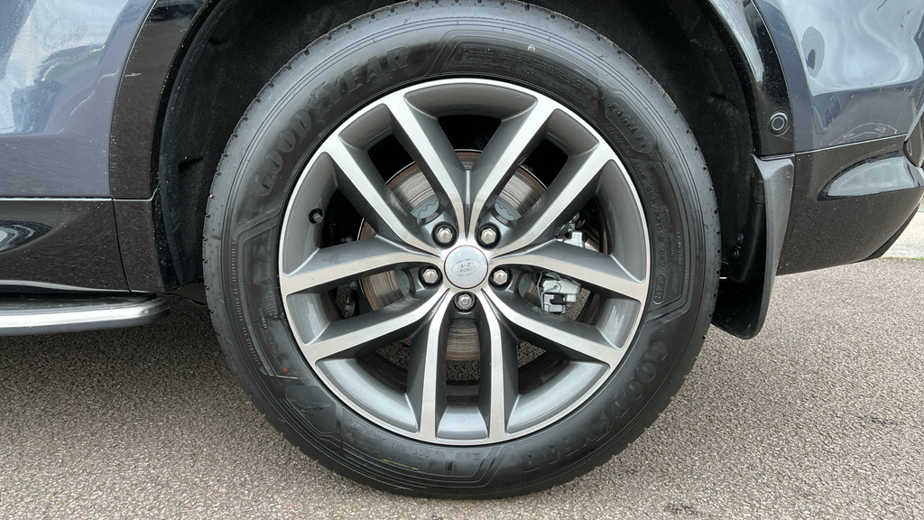 Land Rover Discovery Sport 2.0 D200 Dynamic Hse 7 Seat Black #33
