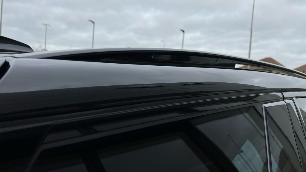 Land Rover Discovery Sport Metropolitan Black #56