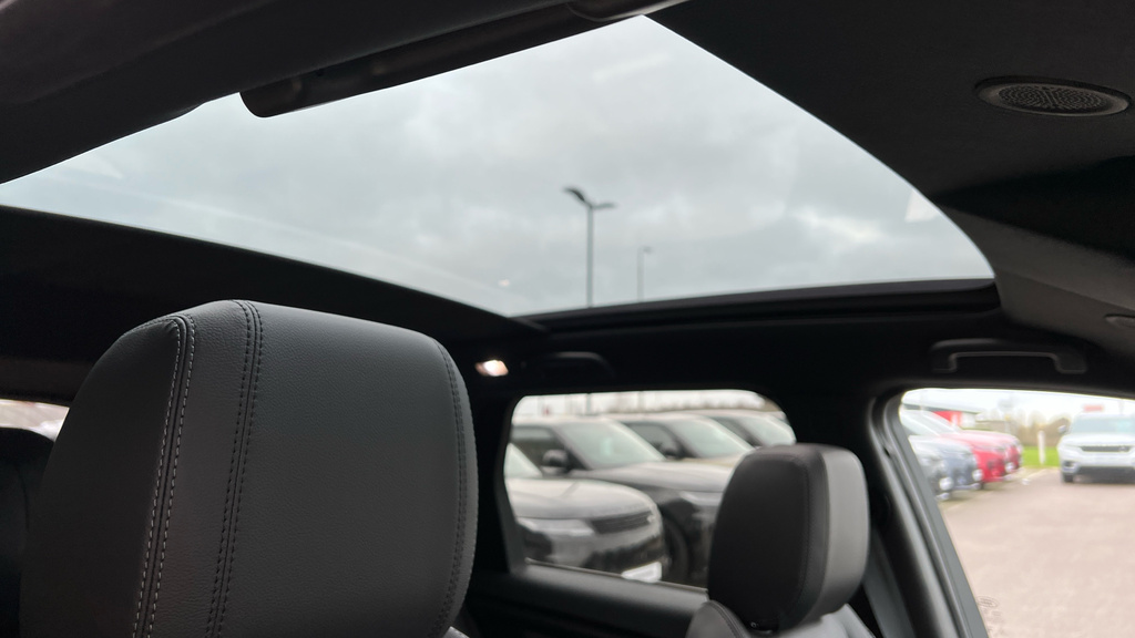 Land Rover Discovery Sport 2.0 D200 Dynamic Hse 7 Seat Black #21