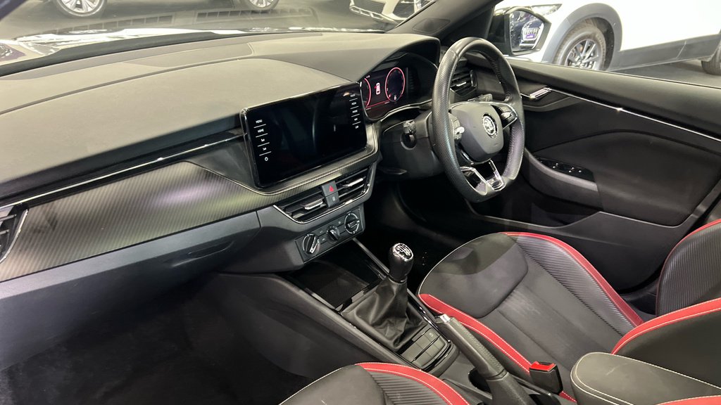 Skoda Kamiq Kamiq 1.5 Tsi Monte Carlo Grey #2