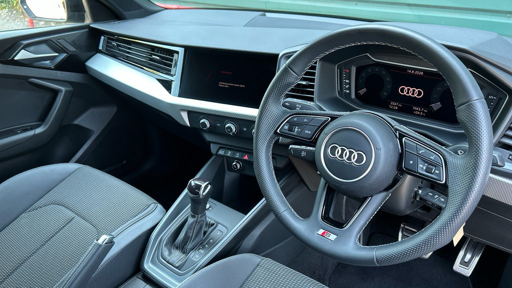 Audi A1 A1 35 Tfsi S Line S Tronic DK75WRL Black #6