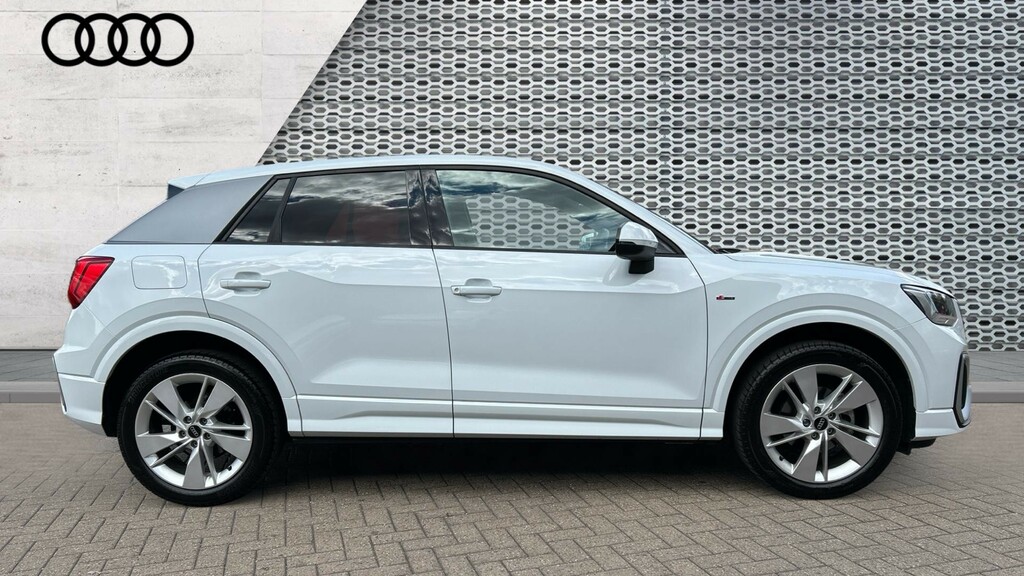 Audi Q2 Q2 35 Tfsi S Line S Tronic OW75CRU White #4
