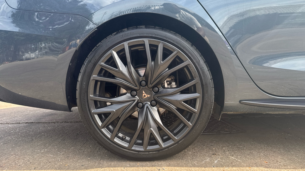 Cupra Leon Leon 1.5 Ehybrid 204 Shadow Edition Dsg KN75OTB Grey #5