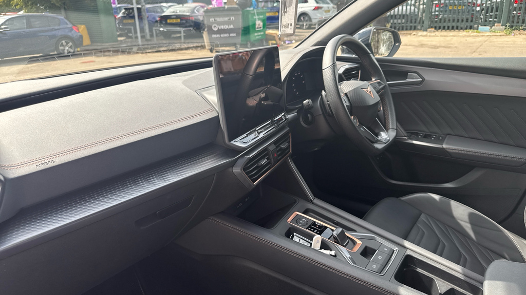 Cupra Leon Leon 1.5 Ehybrid 204 Shadow Edition Dsg KN75OTB Grey #2