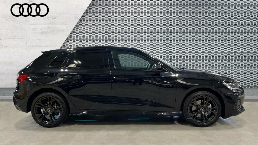Audi A3 A3 1.5 Tfsi E 204 Black Edition S Tronic LN26MZE Black #4