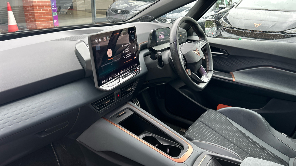 Cupra Born Born 240Kw E-boost Vz 79Kwh KN75ZHC Green #2