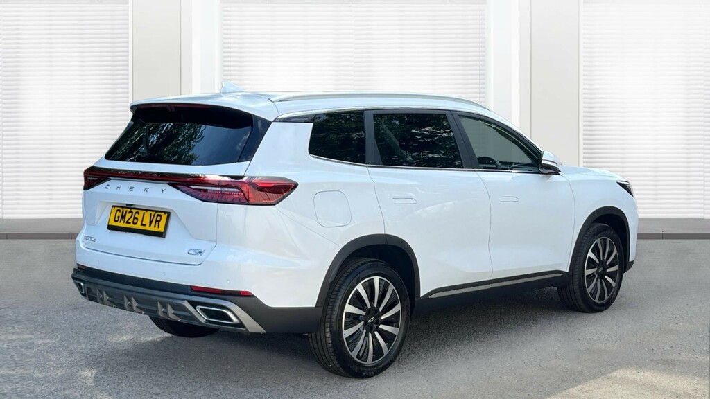 Chery Tiggo 8 Chery Tiggo 8 Estate 1.5T Phev Summit Dht White #3