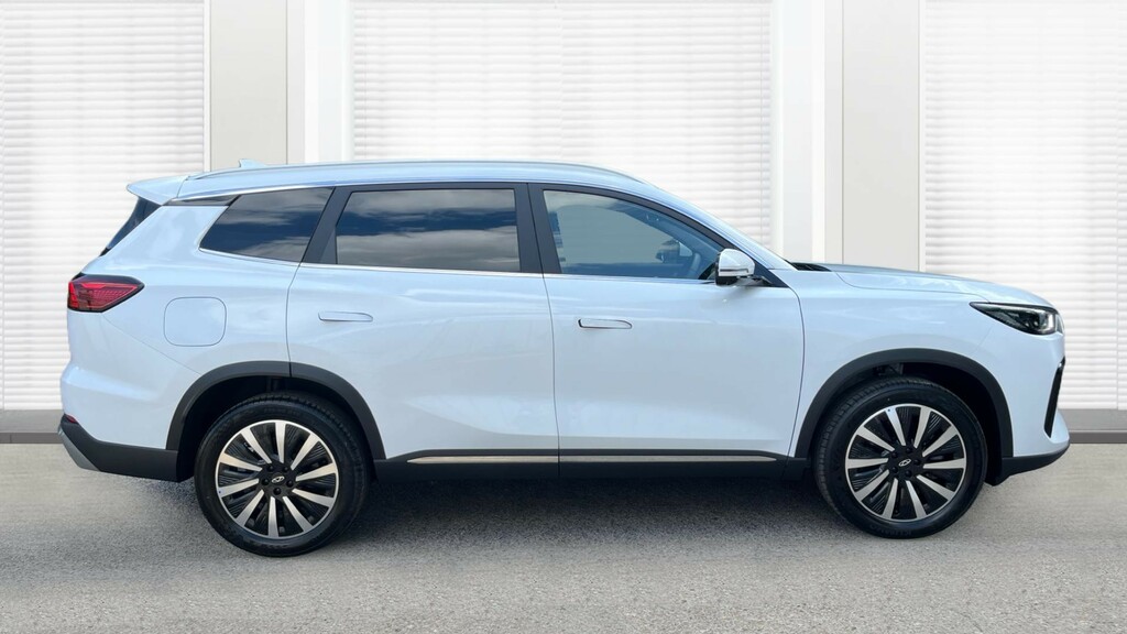 Chery Tiggo 8 Chery Tiggo 8 Estate 1.5T Phev Summit Dht White #2