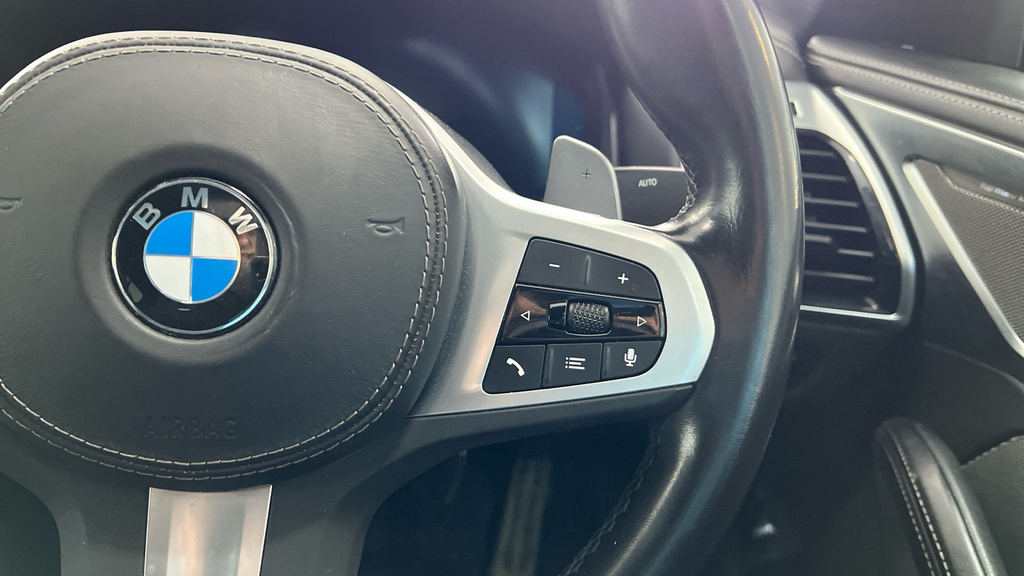 BMW 8 Series 840I 3.0 M Sport Blue #18