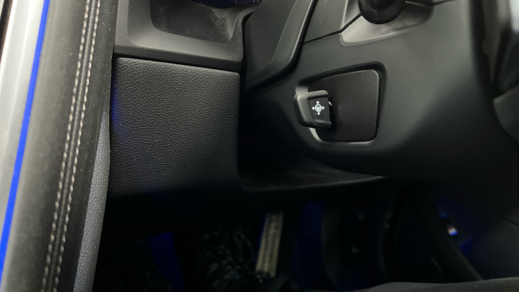 BMW 8 Series 840I 3.0 M Sport Blue #37