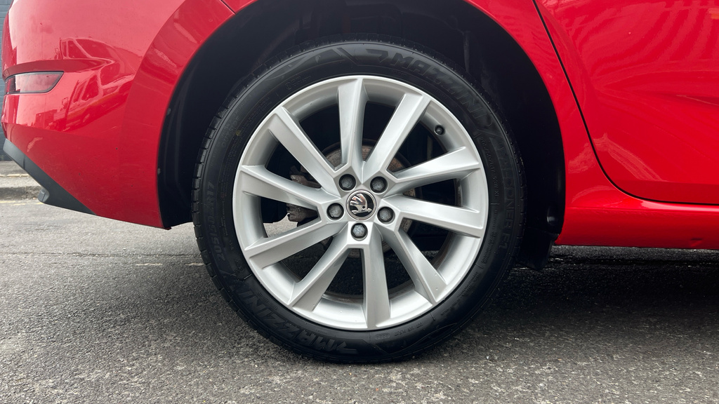 Skoda Scala Scala 1.0 Tsi Se L Red #5