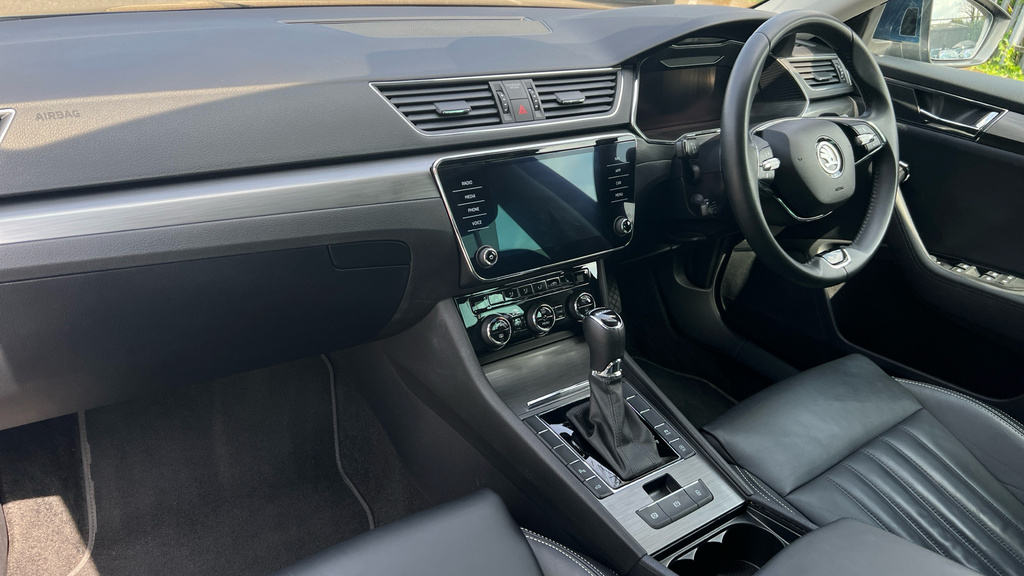 Skoda Superb Superb 2.0 Tdi Cr Se L Dsg Blue