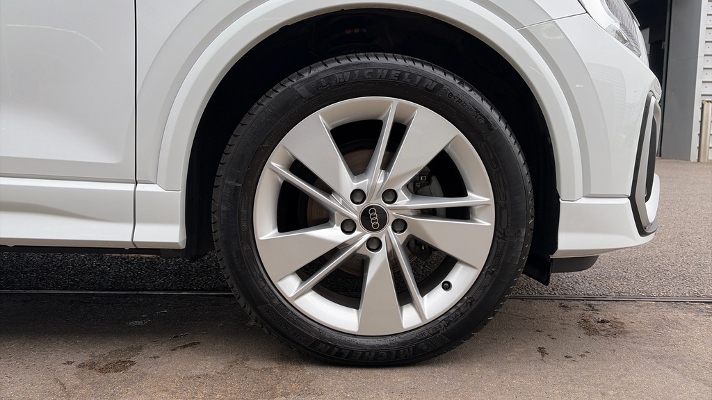 Audi Q2 Q2 35 Tfsi S Line OW75DZH White #5