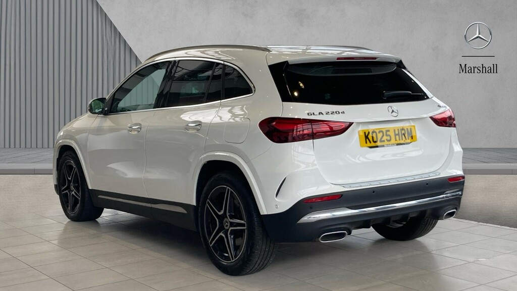 Mercedes-Benz GLA Class Gla 220D 4Matic Amg Line Executive KO25HRM White #2