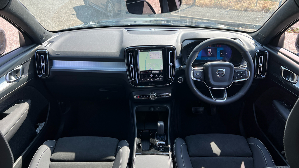 Volvo XC40 Xc40 2.0 B3p Plus Dark FA26WLK Black #5