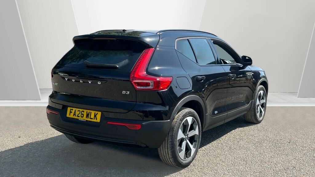 Volvo XC40 Xc40 2.0 B3p Plus Dark FA26WLK Black #2