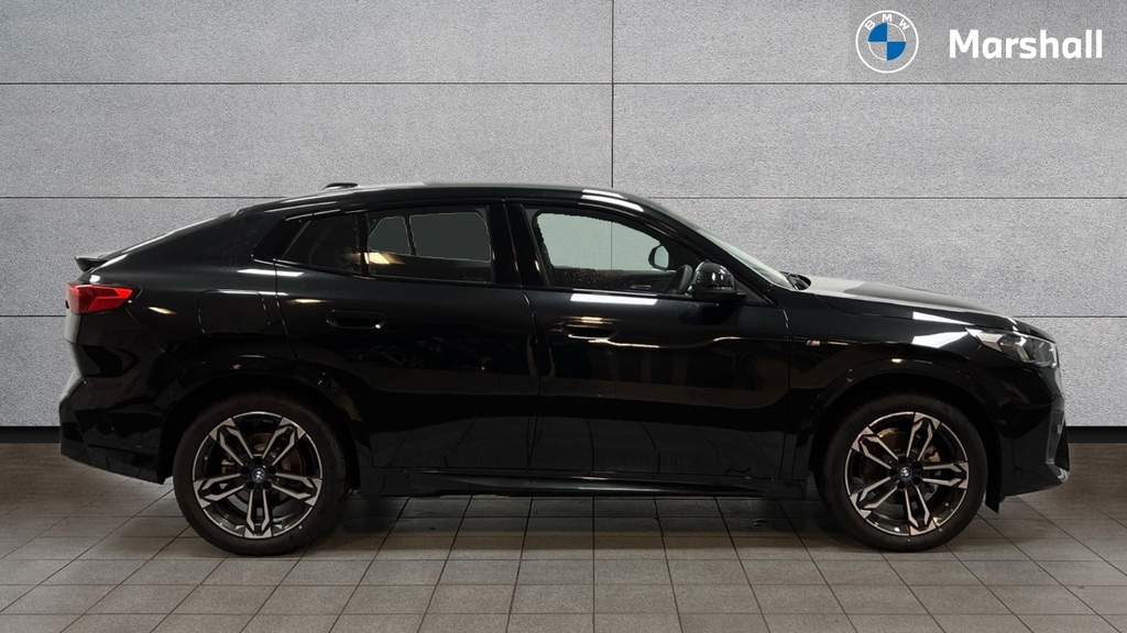 BMW iX2 Bmw Ix2 Hatchback 150Kw Edrive20 M Sport Black #3