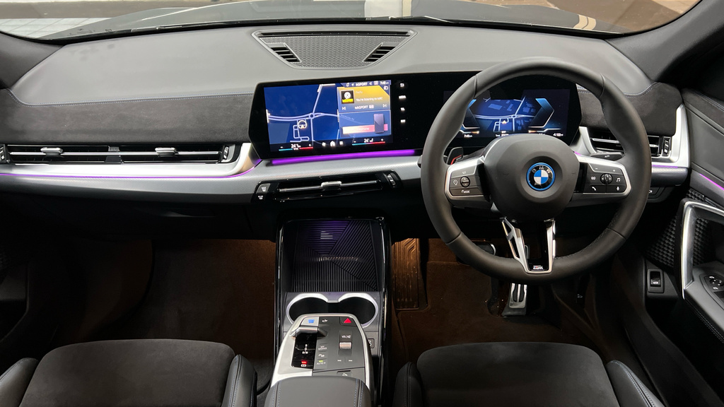 BMW iX2 Bmw Ix2 Hatchback 150Kw Edrive20 M Sport Black #4