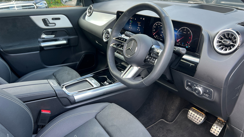 Mercedes-Benz GLA Class Gla 220D 4Matic Amg Line Premium Plus KN75TKY Grey #3