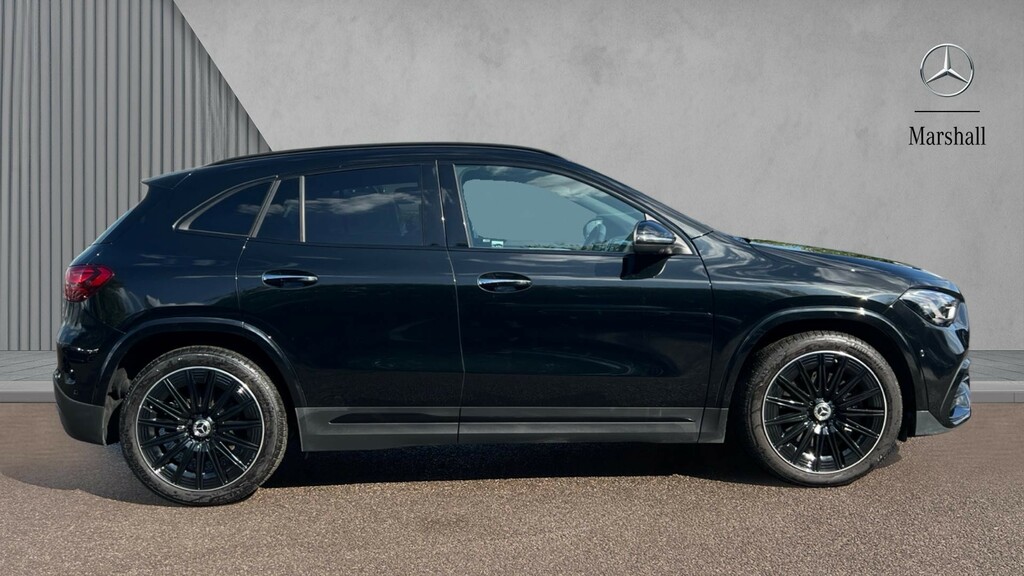 Mercedes-Benz GLA Class Gla 220D 4Matic Amg Line Premium Plus KN25FYZ Black #4