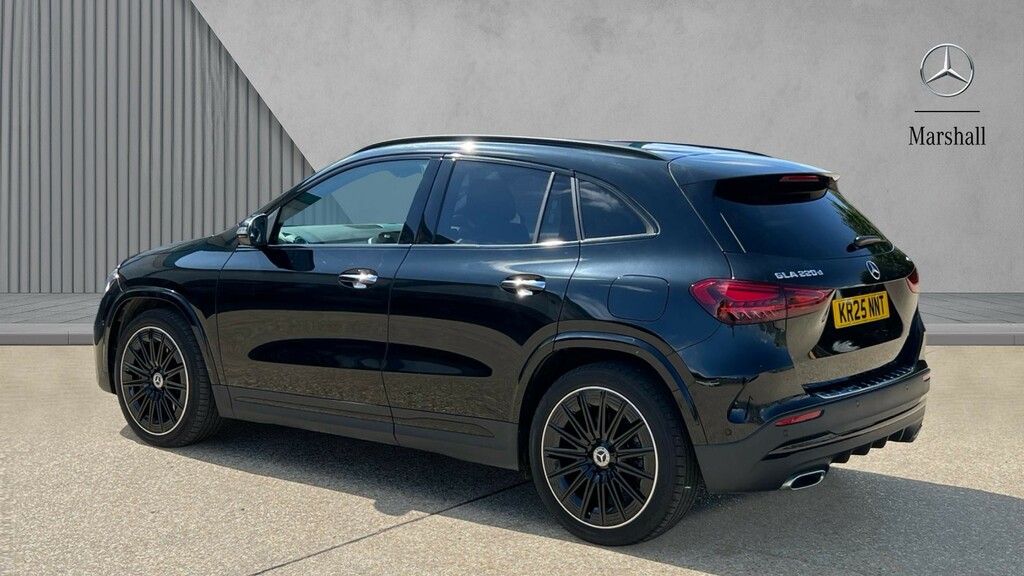 Mercedes-Benz GLA Class Gla 220D 4Matic Amg Line Premium Plus KR25NNT Black #2