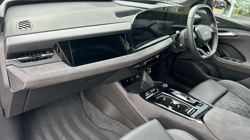 Audi Q6 E-Tron Q6 225Kw Performance 100Kwh Edition 1 S KM75GUU Grey #2