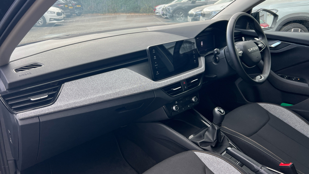Skoda Scala Scala 1.0 Tsi 116 Se Edition GL75CHZ Black #2