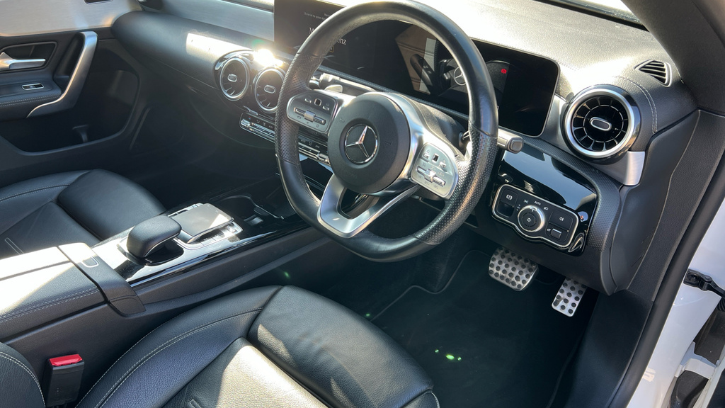 Mercedes-Benz CLA Class Cla 180 Amg Line Tip White #3
