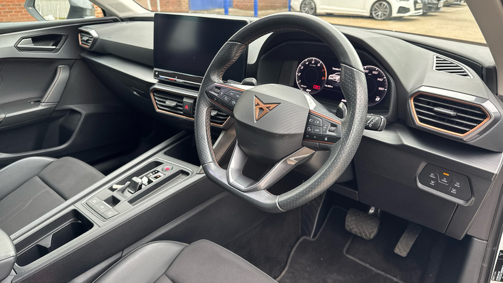 Cupra Leon Leon 1.5 Etsi V1 Dsg DF24TLO White #6