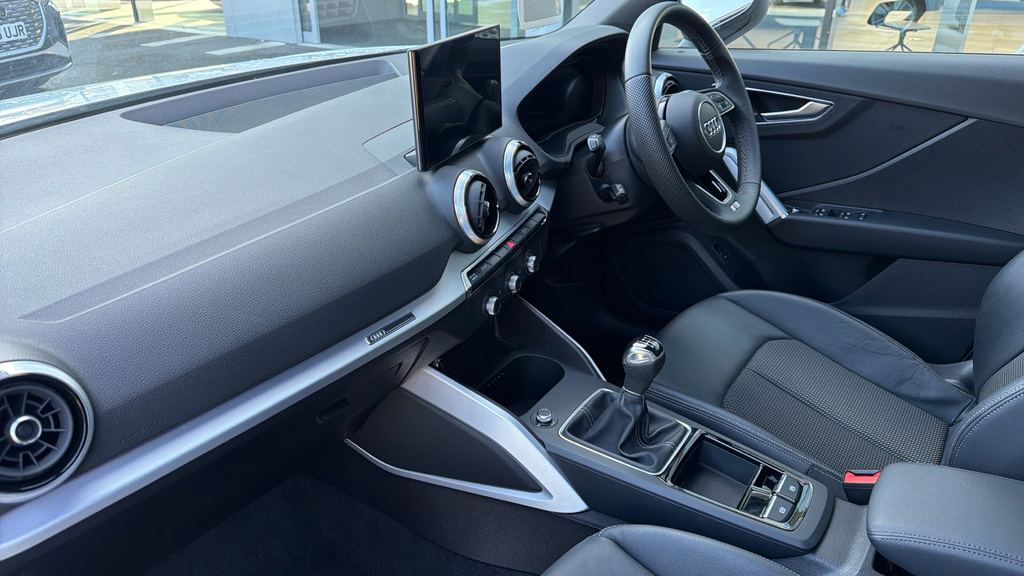 Audi Q2 Q2 35 Tfsi S Line OW75CRF White #2
