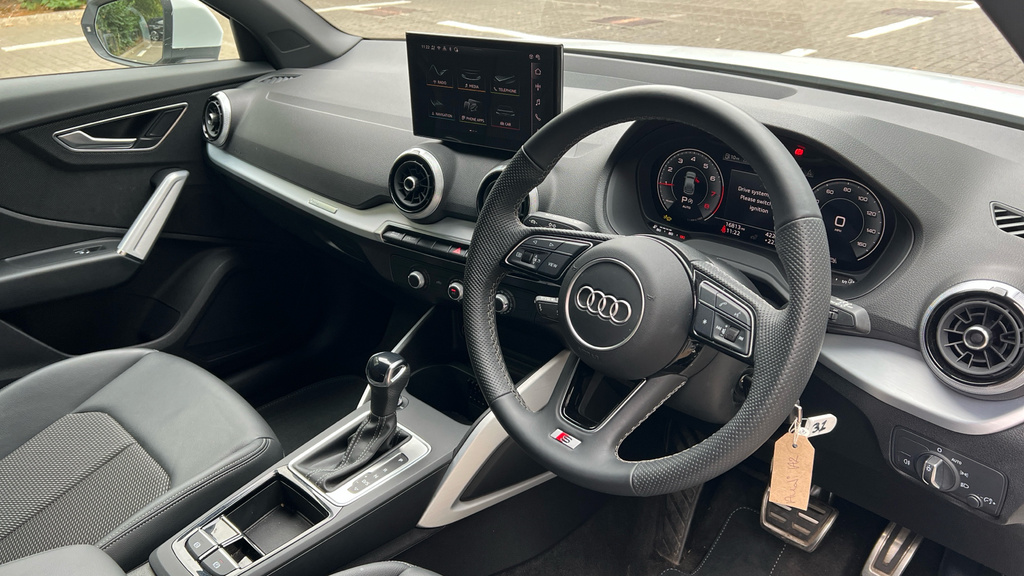Audi Q2 Q2 35 Tfsi S Line S Tronic OW75HDC White #6