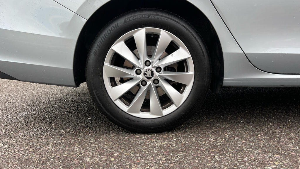 Skoda Superb Superb 1.5 Tsi E-tec Se Technology Dsg EK75KMA Silver #5