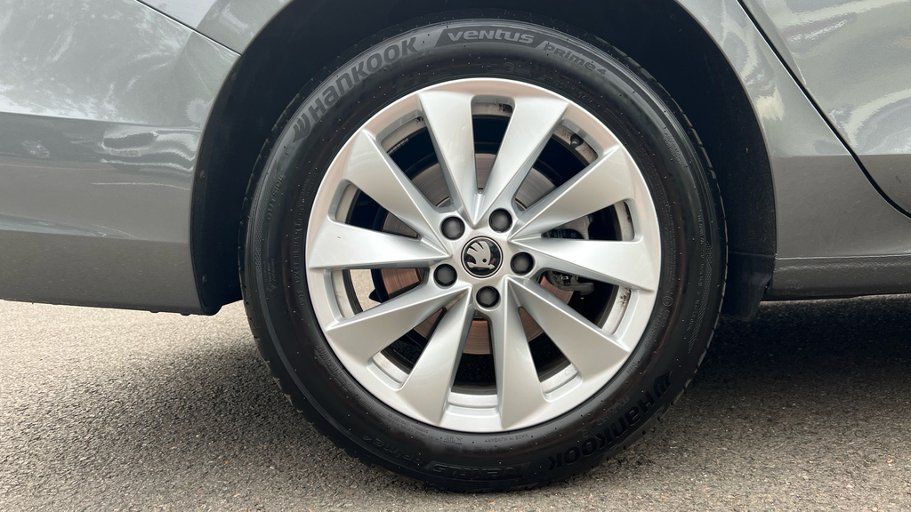 Skoda Superb Superb 1.5 Tsi E-tec Se Technology Dsg EK26AXO Grey #5