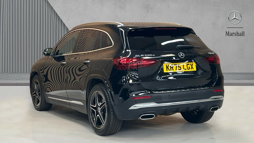 Mercedes-Benz GLA Class Gla 220D 4Matic Amg Line Executive KR75LGX Black #2