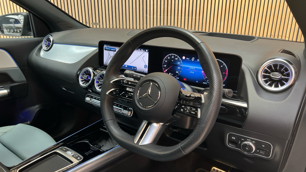 Mercedes-Benz GLA Class Gla 220D 4Matic Amg Line Premium Plus KS25FZX Black #3