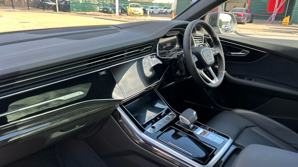 Audi Q8 Audi Q8 Estate 3.0 Tdi Quattro 286 Black Ed Silver #2