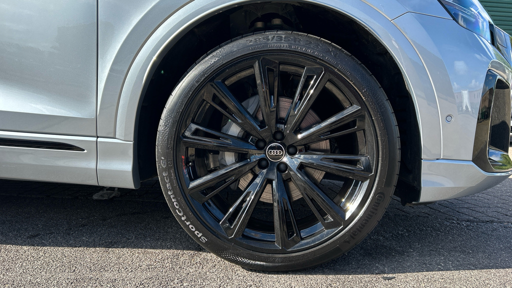 Audi Q8 Audi Q8 Estate 3.0 Tdi Quattro 286 Black Ed Silver #5