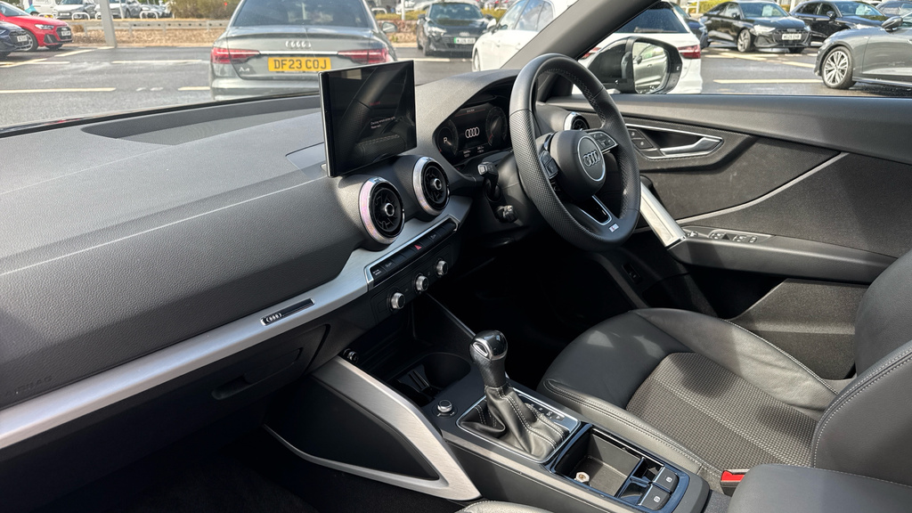 Audi Q2 Q2 35 Tfsi S Line S Tronic OW75CFJ Black #2