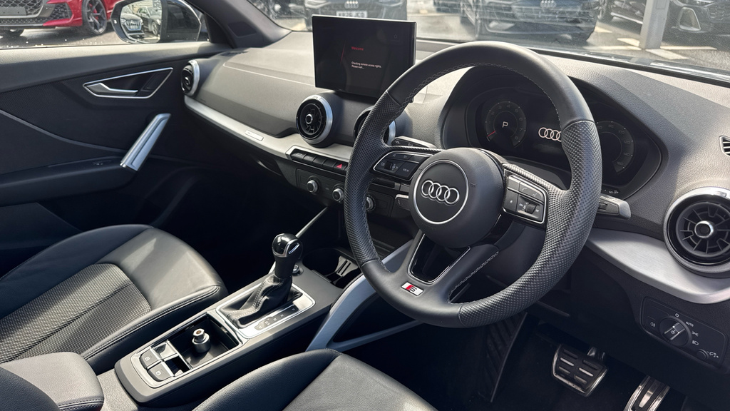 Audi Q2 Q2 35 Tfsi S Line S Tronic OW75CFJ Black #6