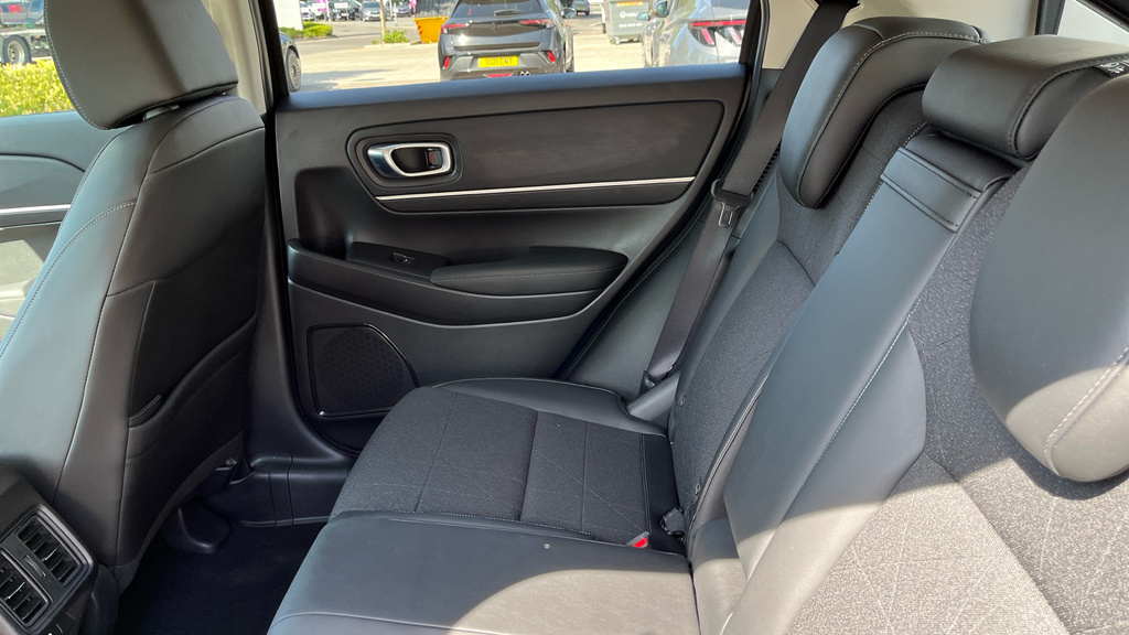 Honda Hr-V Honda Hr-v 1.5 H I-mmd Advance Suv Hybr Black #8