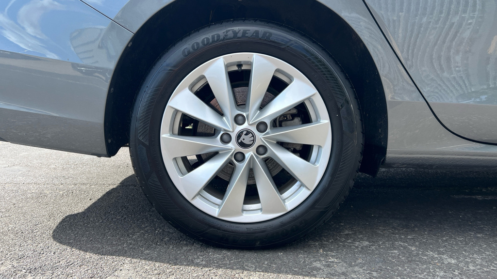 Skoda Superb Superb 1.5 Tsi Iv Se Technology Dsg Grey #5