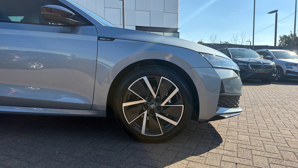 Skoda Octavia Octavia Estate Sportline 1.5 Tsi 150 Ps 6G Man Grey #20