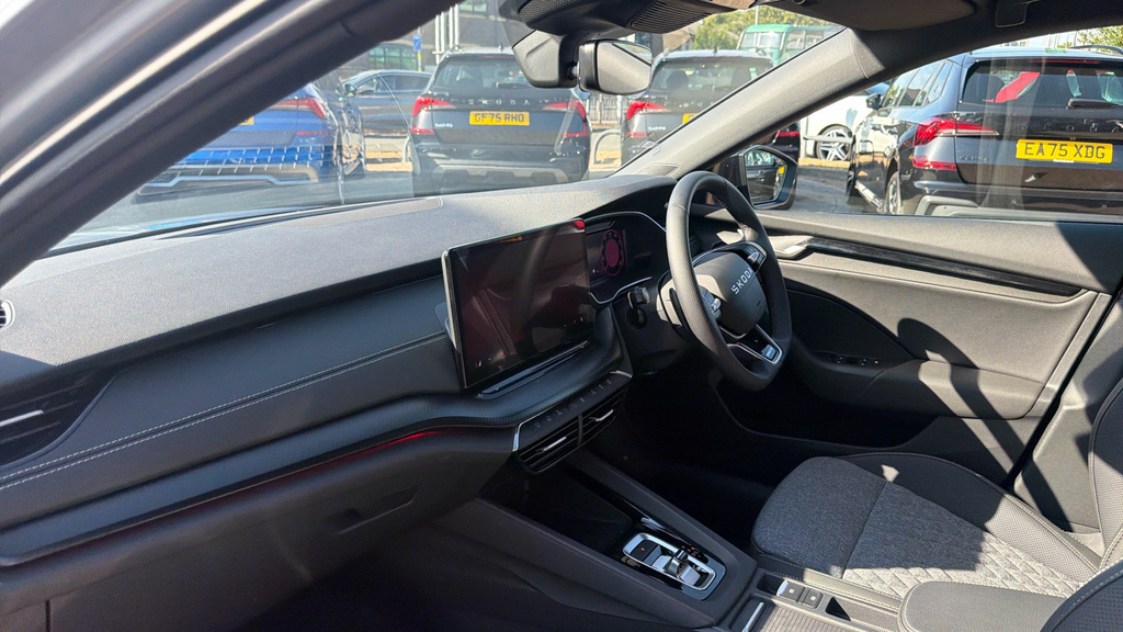 Skoda Octavia Octavia Estate Sportline 1.5 Tsi 150 Ps 6G Man Grey #2