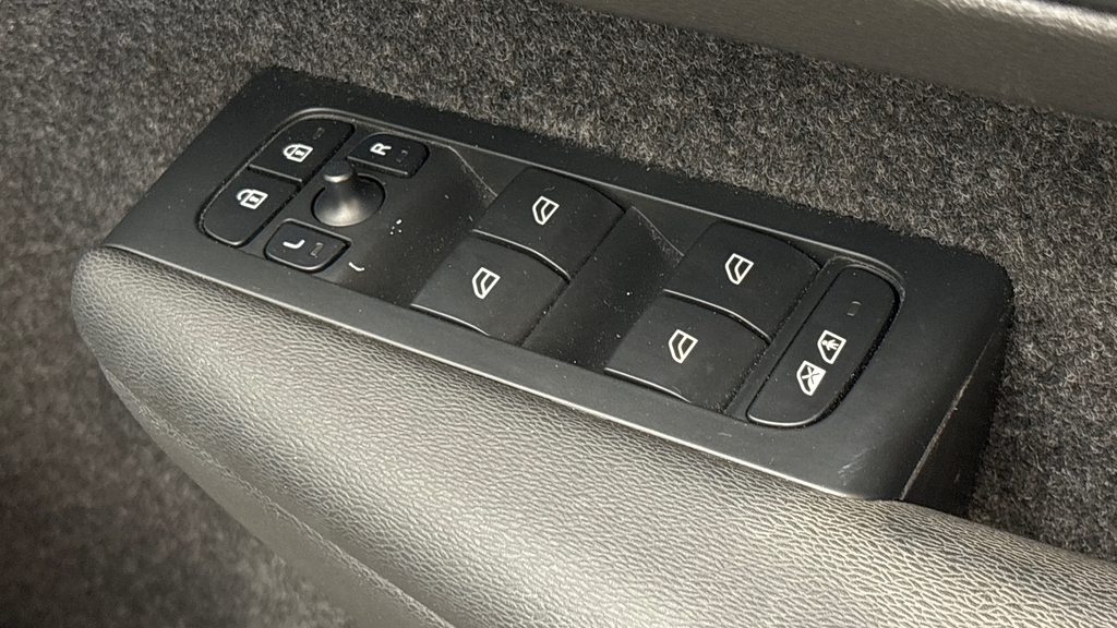 Volvo XC40 Recharge Plus, T4 Plug-in Hybrid, Grey #24