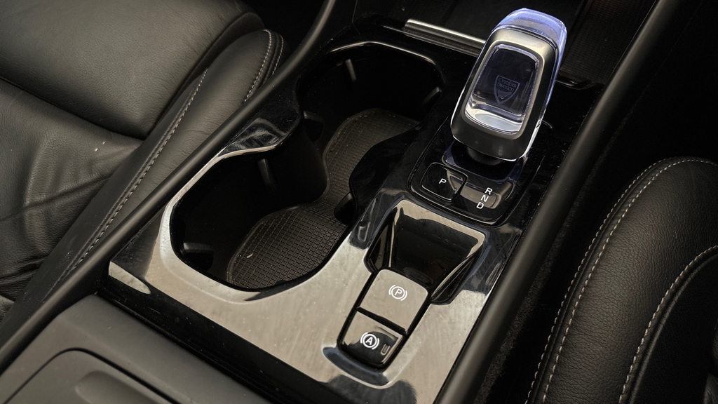 Volvo XC40 Recharge Plus, T4 Plug-in Hybrid, Grey #31