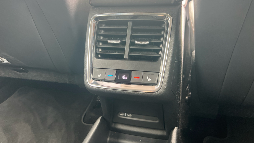 Skoda ENYAQ 150Kw 80 Ecosuite 82Kwh 125Kw White #37