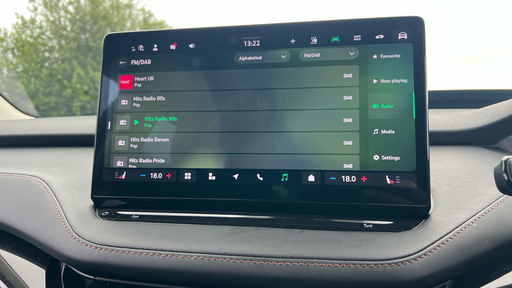 Skoda ENYAQ 150Kw 80 Ecosuite 82Kwh 125Kw White #64