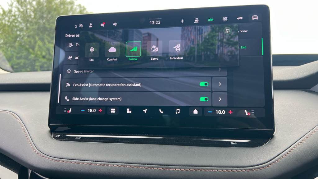 Skoda ENYAQ 150Kw 80 Ecosuite 82Kwh 125Kw White #69