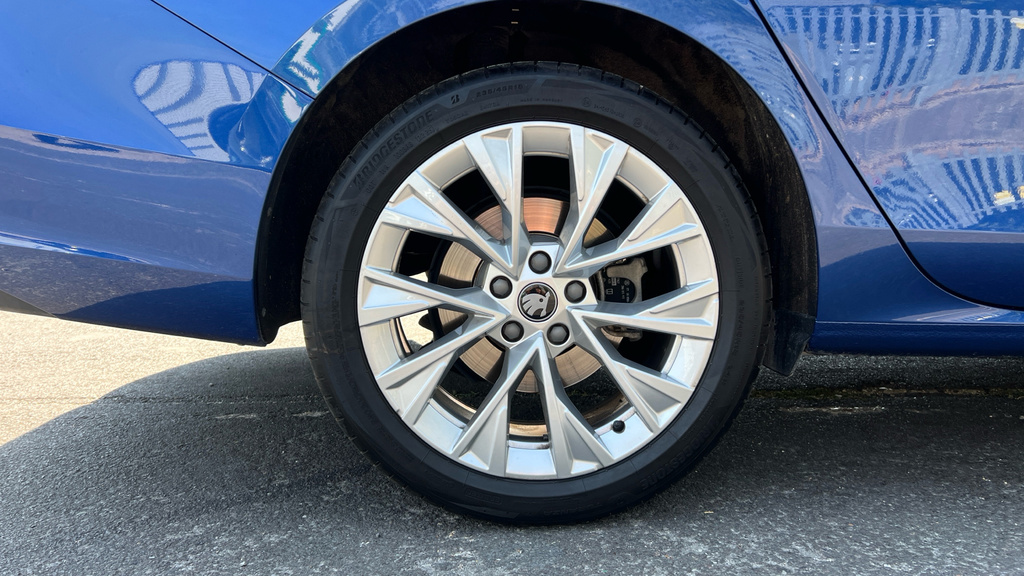 Skoda Superb Superb 2.0 Tdi Se L Dsg Blue #5